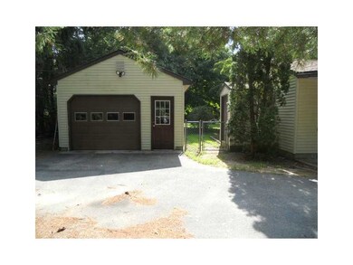 Garage.