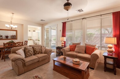 Spacious GR with Formal Dining Area