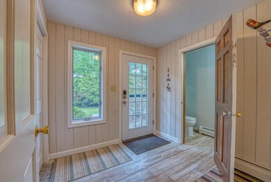 1179 Daniel Webster Hwy unit 12, Woodstock, NH 03262 - photo 3