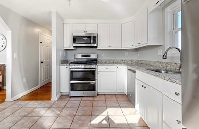 85 Como Rd, Hyde Park, MA 02136 - photo 7