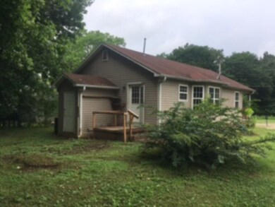 122 Booker St, Jackson, TN 38301 - photo 3