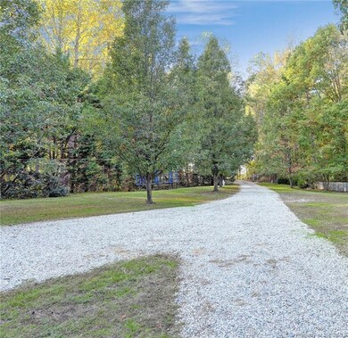 8950 Croaker Rd, Williamsburg, VA 23188 - photo 3