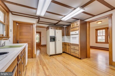 10045 Winchester Ave, Bunker Hill, WV 25413 - photo 6