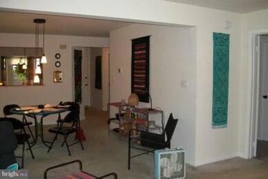 9523 Hickory Limb, Columbia, MD 21045 - photo 4