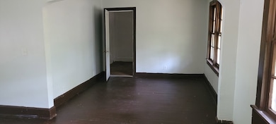 1611 Gary St, Clinton, SC 29325 - photo 4