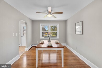 1311 Lee Ln, Sykesville, MD 21784 - photo 6