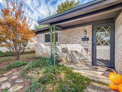 217 Page Ct, Hurst, TX 76053 - photo 3