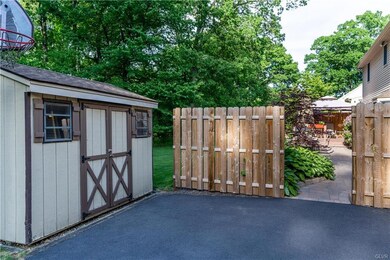 5281 Hanover Dr, Allentown, PA 18106 - photo 4