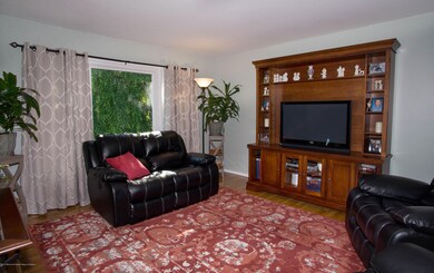 4 Green Ridge Ln, Monmouth Junction, NJ 08852 - photo 5