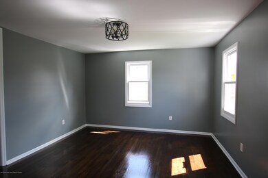 Living Room - VIew 1