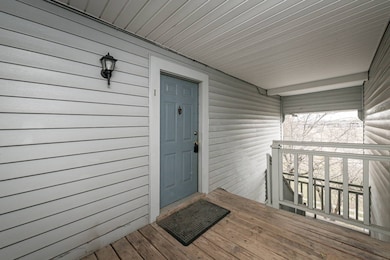 4334 Arrow Tree Dr unit I, Saint Louis, MO 63128 - photo 2