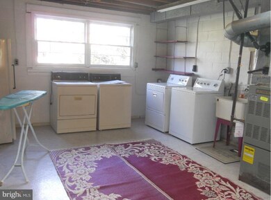 5041 Portsmouth Rd, Fairfax, VA 22032 - photo 4