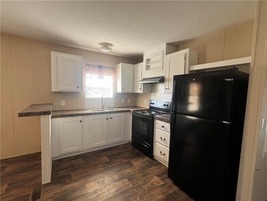 435 Elmer Thrift Rd, Waycross, GA 31503 - photo 2