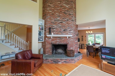 11 High Meadow Ln, Oak Bluffs, MA 02557 - photo 3