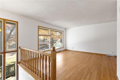 9344 Hardy Dr, Overland Park, KS 66212 - photo 2