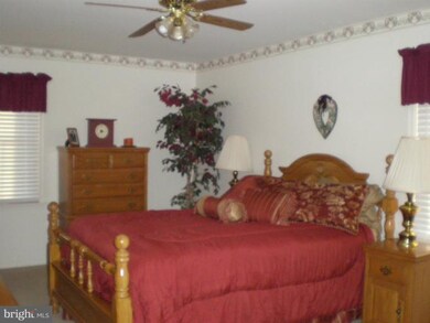 13335 Locust Level Rd, Greencastle, PA 17225 - photo 5