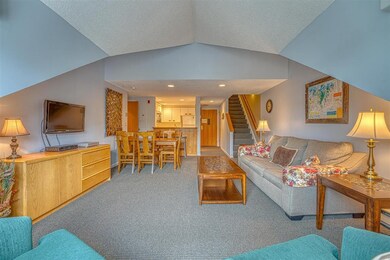 48 Cooper Memorial Dr unit 413, Lincoln, NH 03251 - photo 4