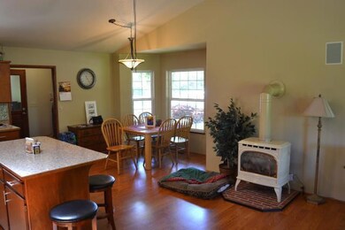 3521 New Hope Rd, Grants Pass, OR 97527 - photo 7