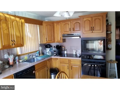 137 Arline Ave, Woodbury, NJ 08096 - photo 3