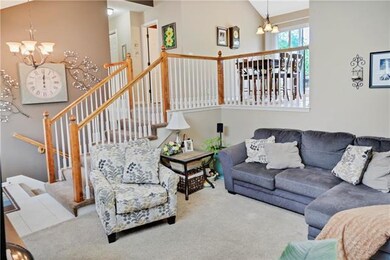 1114 Carlisle Dr, Raymore, MO 64083 - photo 3