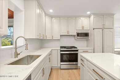 9 Reynolds Place unit 1, Greenwich, CT 06831 - photo 7