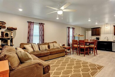 1025 W Ford St, Denison, TX 75020 - photo 6