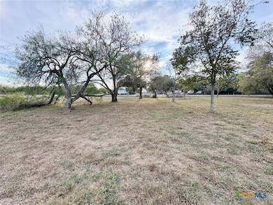 24 Colake Dr, Victoria, TX 77905 - photo 4