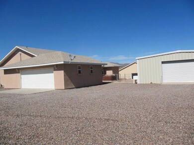 Attached Garage-Metal Building