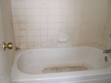 023-293119 bath 1 tub