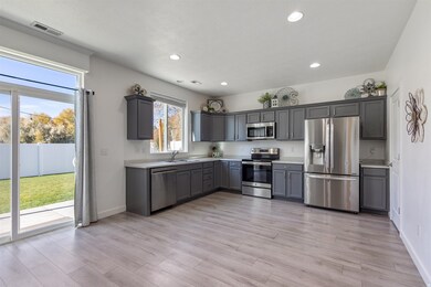 412 S 390 W, American Fork, UT 84003 - photo 7