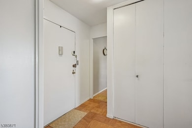 Parkway House unit 5B, Glen Ridge, NJ 07028 - photo 6