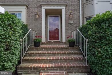 10752 Brewer House Rd, Rockville, MD 20852 - photo 2