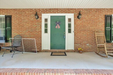 04-70 Creekview Dr-04
