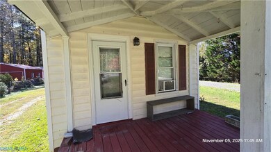 4356 Buckley Hall Rd, Cobbs Creek, VA 23035 - photo 4