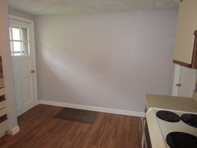516 Jackson St, Methuen, MA 01844 - photo 3