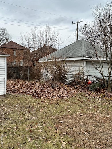 16229 Stansbury St, Detroit, MI 48235 - photo 5