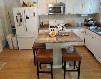 285 Providence Rd unit 3, South Grafton, MA 01560 - photo 2