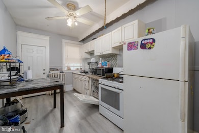 3215 Phelps Ln, Baltimore, MD 21229 - photo 4