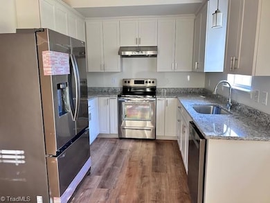 107 W Mciver St unit B, Zebulon, NC 27597 - photo 5