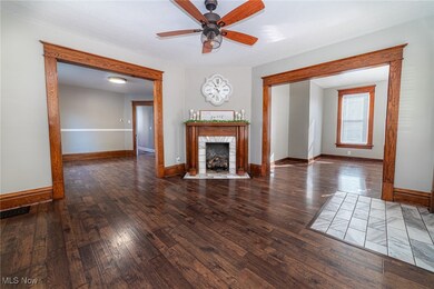 1302 Oak Ave, Coshocton, OH 43812 - photo 5