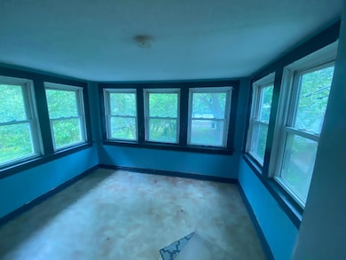 127 N Burgess Ave, Columbus, OH 43204 - photo 5