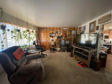2212 Darrow Ave, Klamath Falls, OR 97601 - photo 3