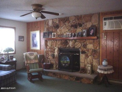 103 Whipple Tree Ln, Blooming Grove Township, PA 18428 - photo 5