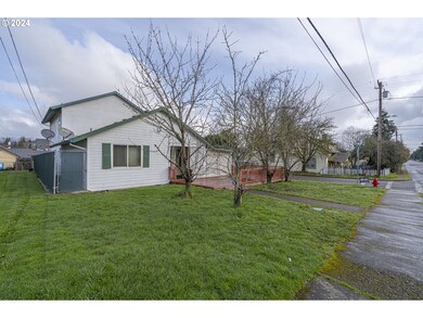 205 SW Jefferson St, Sheridan, OR 97378 - photo 2