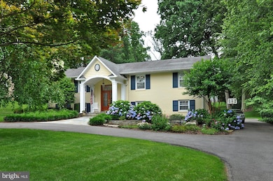 7001 Arbor Ln, McLean, VA 22101 - photo 2