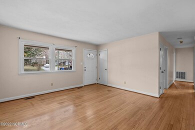 121 Arthur Ct, Jacksonville, NC 28546 - photo 6