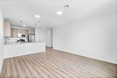 306 Bergen Ave unit 402, Jersey City, NJ 07305 - photo 6