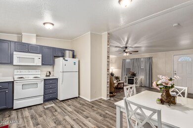 12721 W Greenway Rd unit 233, El Mirage, AZ 85335 - photo 6