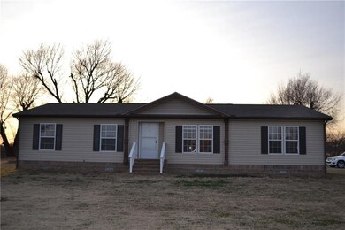 38507 Macarthur St, Shawnee, OK 74804 - photo 2