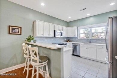 816 Greystone Kitchen Bar
